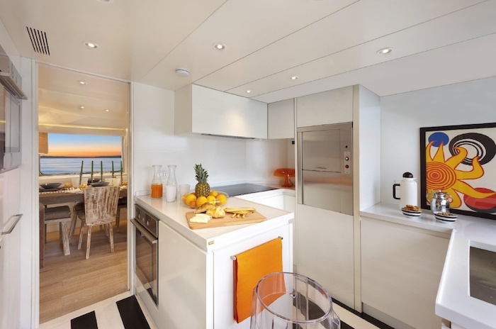 Charter Yacht VERVECE - Benetti 30m Tug - 4 Cabins - Cannes - Monaco - Naples - Capri - Amalfi