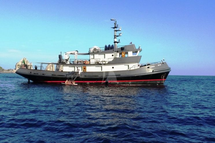 Charter Yacht VERVECE - Benetti 30m Tug - 4 Cabins - Cannes - Monaco - Naples - Capri - Amalfi