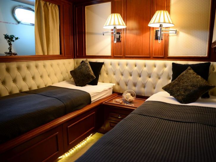 VINTAGE Cabin VINTAGE Cabin