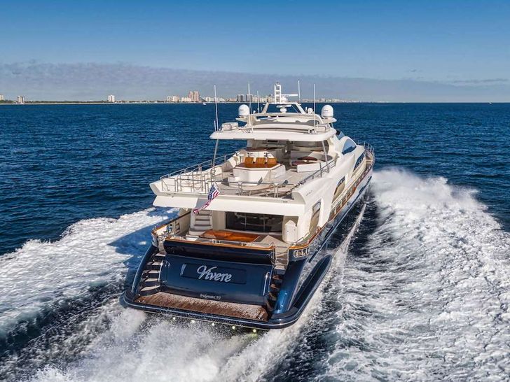 VIVERE Azimut 116 Running VIVERE Azimut 116 Running