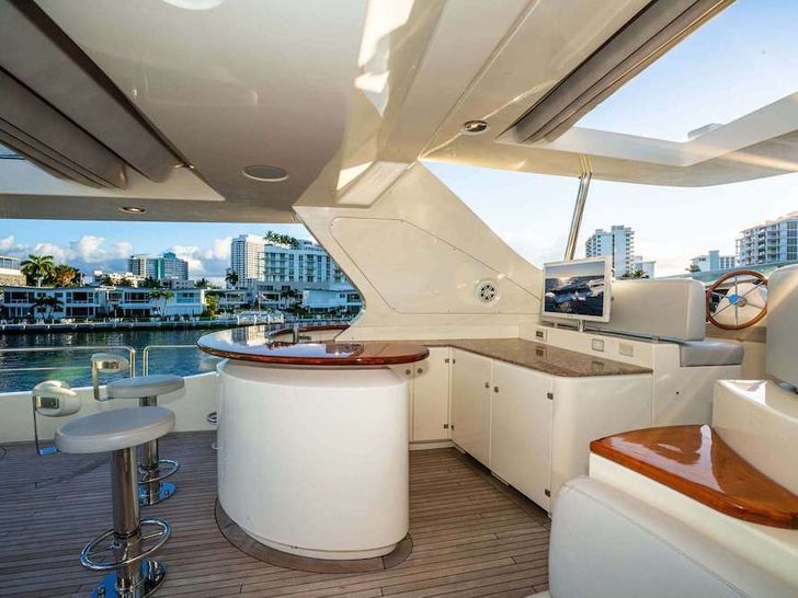 VIVERE Azimut 116 Bar Flybridge VIVERE Azimut 116 Bar Flybridge