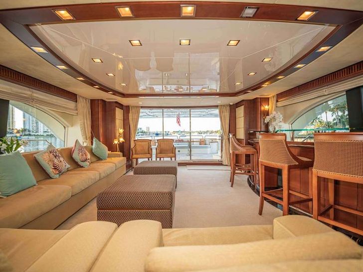 VIVERE Azimut 116 Saloon VIVERE Azimut 116 Saloon