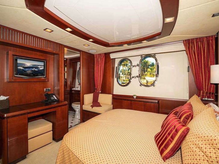 VIVERE Azimut 116 VIP VIVERE Azimut 116 VIP