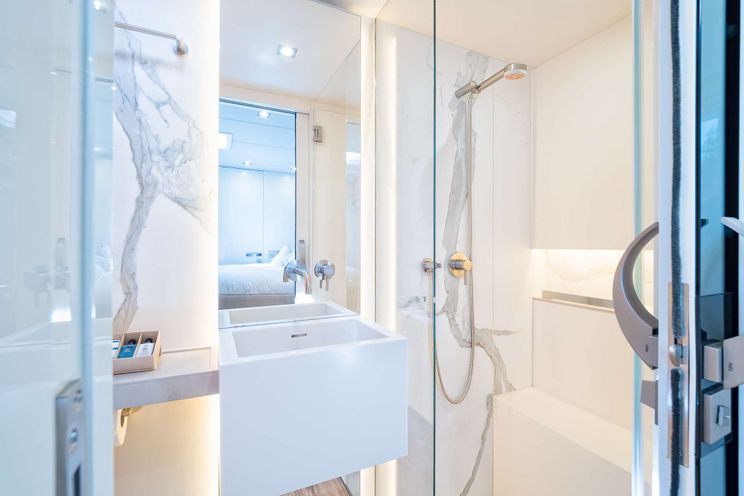 Charter Yacht VULPINO - Sunreef 60 - 4 Cabins - Trogir - Split - Kastela - Dubrovnik - Croatia