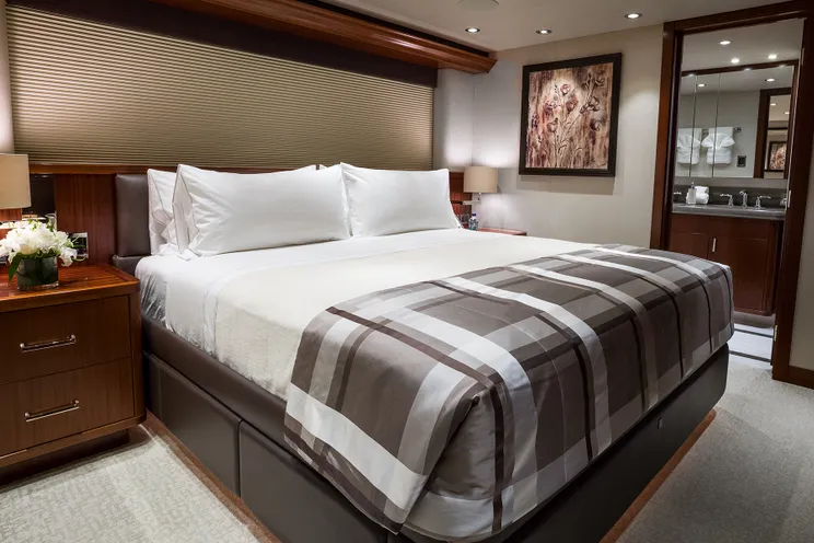 Charter Yacht PIPE DREAM - Westport 130 - 5 Cabins - Nassau - Paradise Island - Exumas - Bahamas - Fort Lauderdale - Florida East Coast