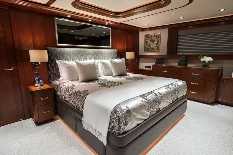 Charter Yacht PIPE DREAM - Westport 130 - 5 Cabins - Nassau - Paradise Island - Exumas - Bahamas - Fort Lauderdale - Florida East Coast