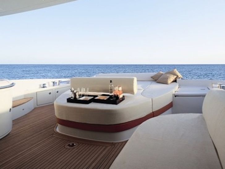 Azimut 62 WARREN KELLY Back Deck Seating Area Azimut 62 WARREN KELLY Back Deck Seating Area