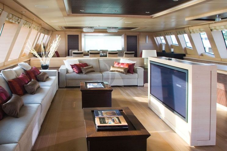 Charter Yacht WAVERUNNER - Palmer Johnson PJ 135 - Trogir - Split - Dubrovnik - Solta