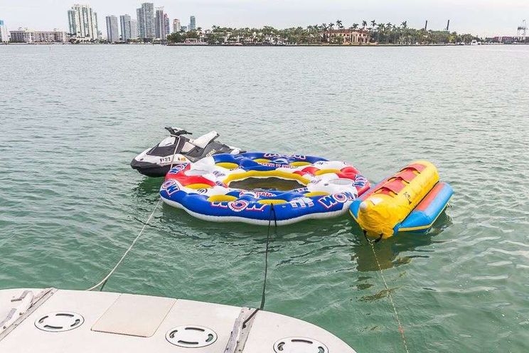 Charter Yacht WHY NOT - Searay 54 - Miami Day Charter Yacht - South Beach - Miami - Florida
