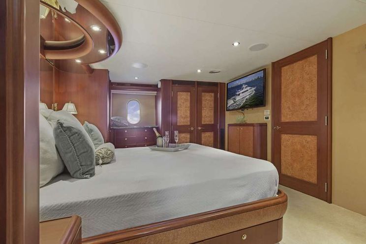 Charter Yacht WINDWARD - Cheoy Lee 90 - 3 Cabins - Nassau - Staniel Cay - Exumas