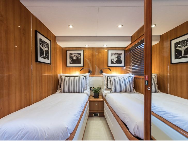 WINNING STREAK 2 Sunseeker 94 - twin cabin WINNING STREAK 2 Sunseeker 94 - twin cabin
