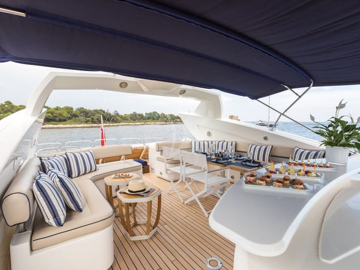 WINNING STREAK 2 Sunseeker 94 - flybridge WINNING STREAK 2 Sunseeker 94 - flybridge