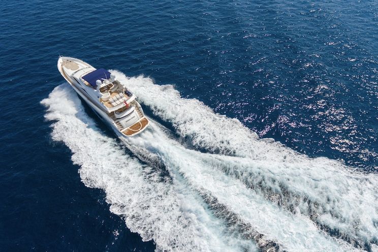 Charter Yacht WINNING STREAK 2 - Sunseeker 94 - 4 Cabins - Antibes - Cannes - Monte Carlo - St Tropez - French Riviera