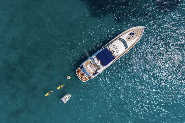 Charter Yacht WINNING STREAK 2 - Sunseeker 94 - 4 Cabins - Antibes - Cannes - Monte Carlo - St Tropez - French Riviera