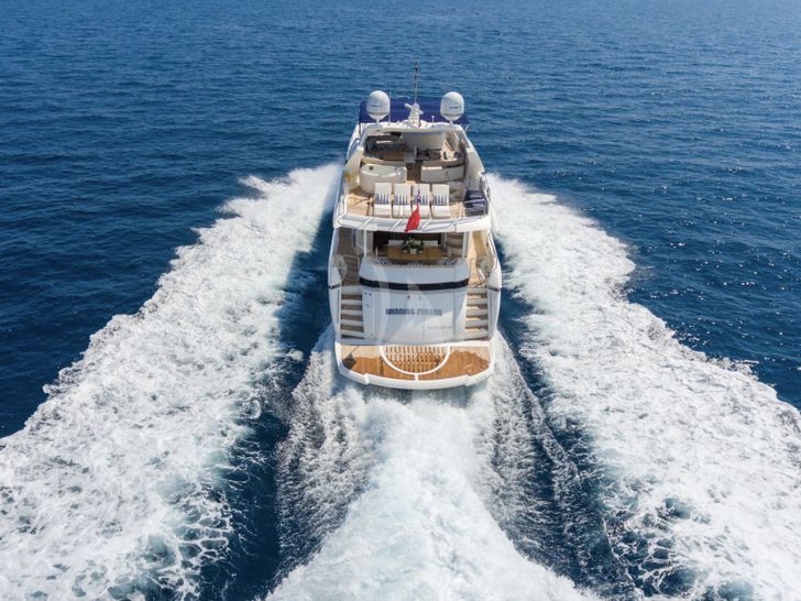 WINNING STREAK 2 Sunseeker 94 - cruising aft view WINNING STREAK 2 Sunseeker 94 - cruising aft view