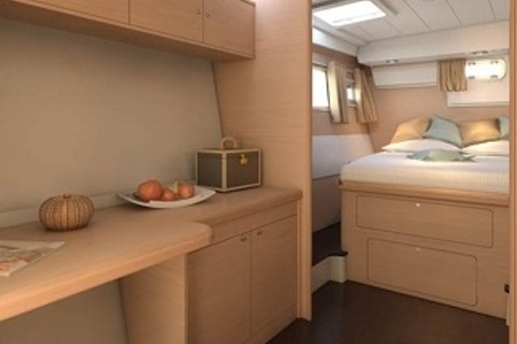 Charter Yacht Yachtacor II