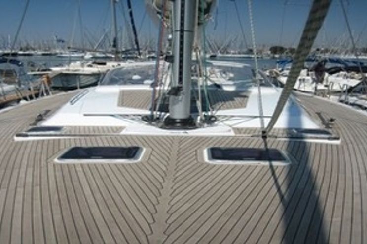 Charter Yacht YIANNIS 65S - Hanse 540e - 3 Cabins - Athens