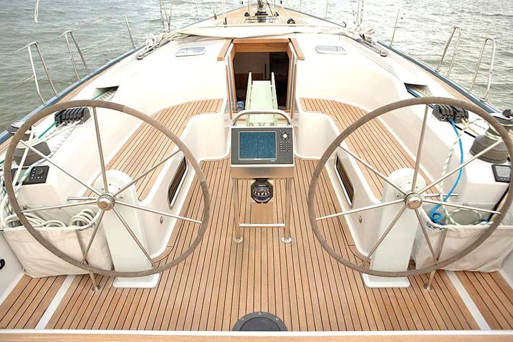 Charter Yacht YIANNIS 65S - Hanse 540e - 3 Cabins - Athens