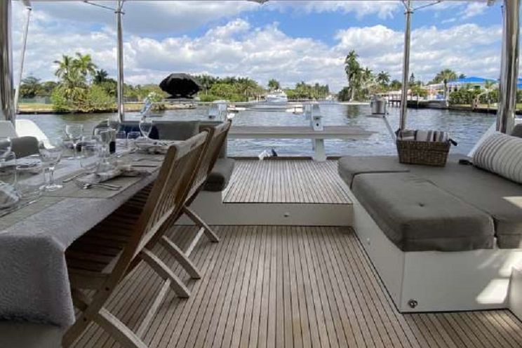 Charter Yacht YOLO II - Lagoon 52 - 3 cabins - BVI,St Thomas - Virgin Gorda - USVI