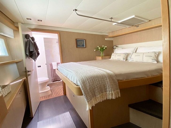 port aft double cabin port aft double cabin