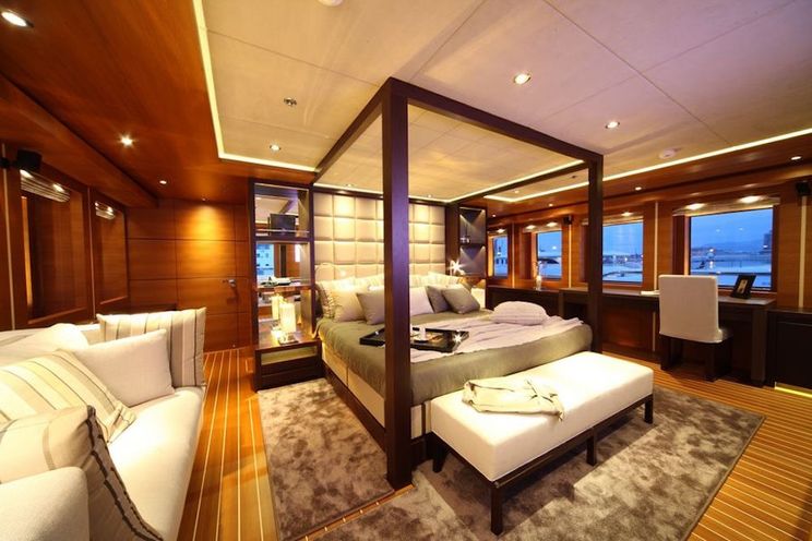Charter Yacht ZALIV III - Mondomarine 50m - 6 cabins - Athens - Mykonos - Zakynthos