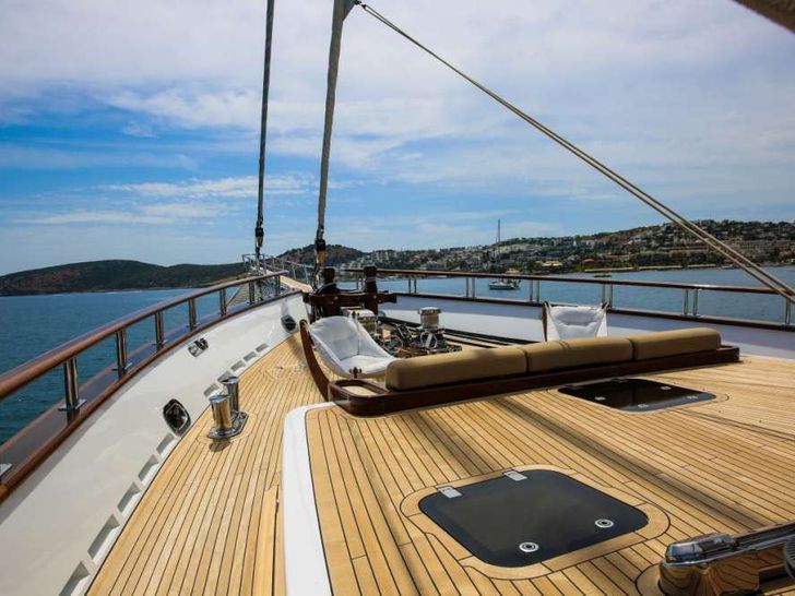 ZANZIBA Etemoglu 40m Luxury Sailing Yacht Sun Lounge