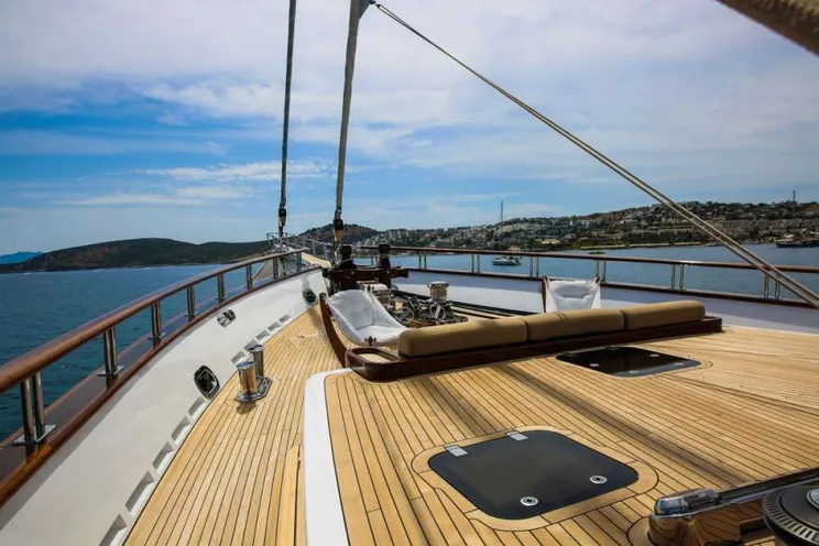 Charter Yacht ZANZIBA - Etemoglu 40m - 5 Cabins - West Med. - Sardinia - Naples - Corsica