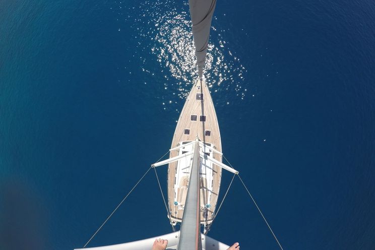 Charter Yacht ZEPHYR - Dufour 525 Grand Large - 3 Cabins - Port Grimaud - St Tropez - Porquerolles