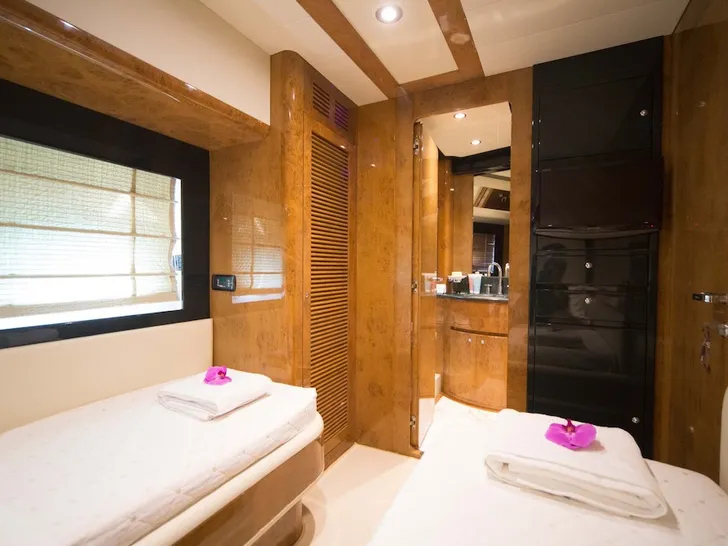 ZIA CANAIA Riva Opera 80 - twin cabin bathroom entrance ZIA CANAIA Riva Opera 80 - twin cabin bathroom entrance
