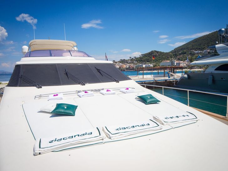 ZIA CANAIA Riva Yacht Foredeck