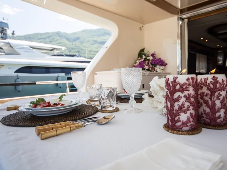 ZIA CANAIA Riva Opera 80 - aft deck alfresco dining set up ZIA CANAIA Riva Opera 80 - aft deck alfresco dining set up