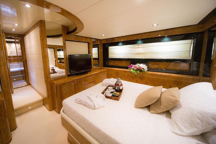 Charter Yacht ZIA CANAIA - Riva Opera 80 - 4 Cabins - Positano - Naples - Capri - Amalfi Coast - Italy