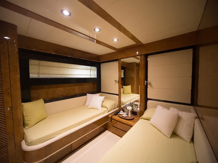 ZIA CANAIA Riva Yacht Twin Cabin