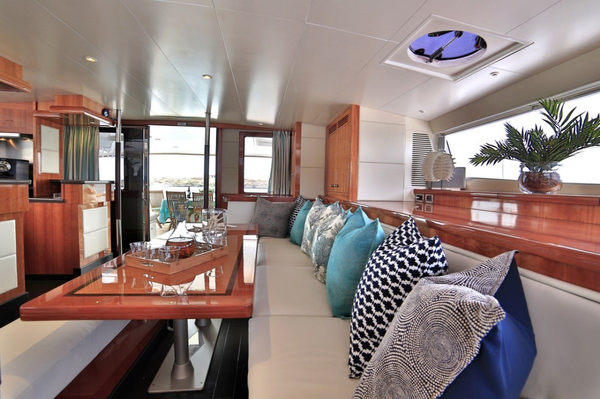 Charter Yacht WORLD`S END - Fountaine Pajot Galathea 65 - 5 Cabins - Athens - Mykonos - Cyclades - Greece - Praslin - Seychelles - Indian Ocean