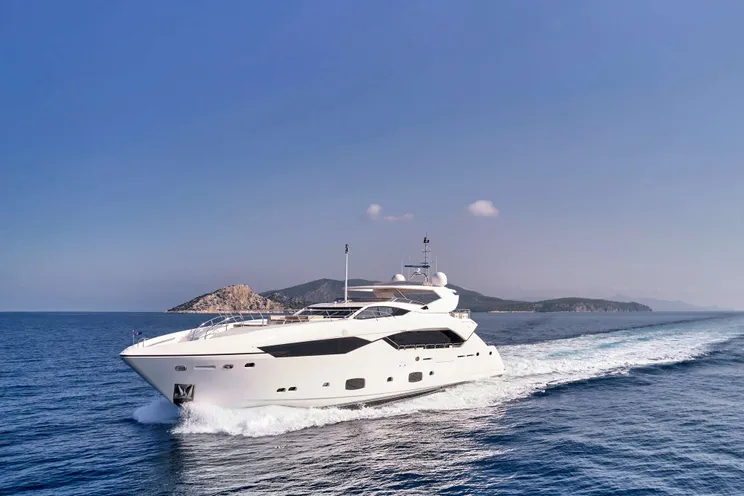 Charter Yacht MAKANI II - Predator 115 - 5 Cabins - Athens - Mykonos - Paros - Cyclades - Greece