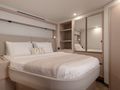 SERENISSIMA III Fountaine Pajot 80 - VIP cabin 3 SERENISSIMA III Fountaine Pajot 80 - VIP cabin 3