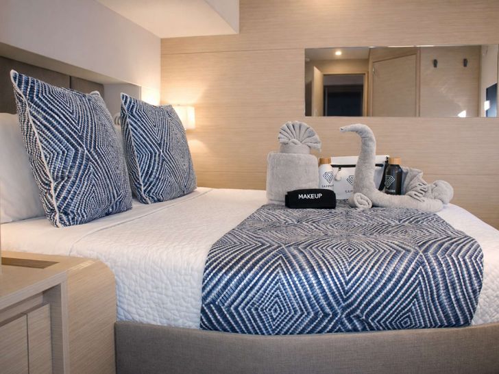 SAPPHIRE Fountaine Pajot Alegria 67 Queen Stateroom SAPPHIRE Fountaine Pajot Alegria 67 Queen Stateroom