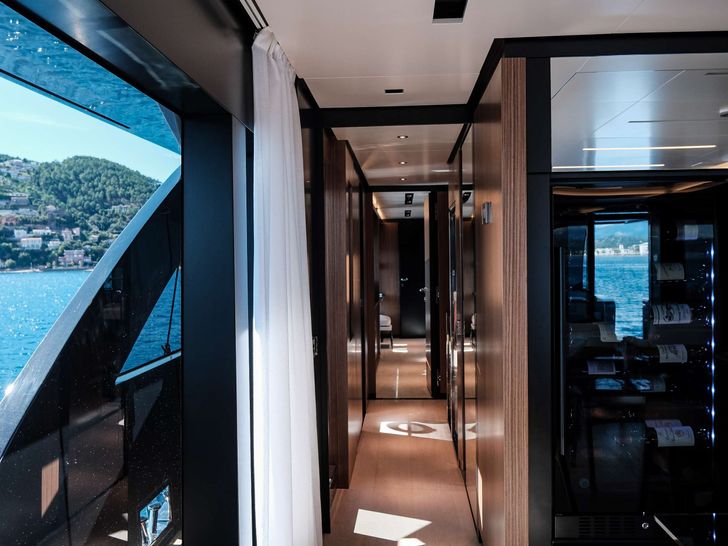 ICONA Riva 102 Corsaro Super - main deck walkway ICONA Riva 102 Corsaro Super - main deck walkway