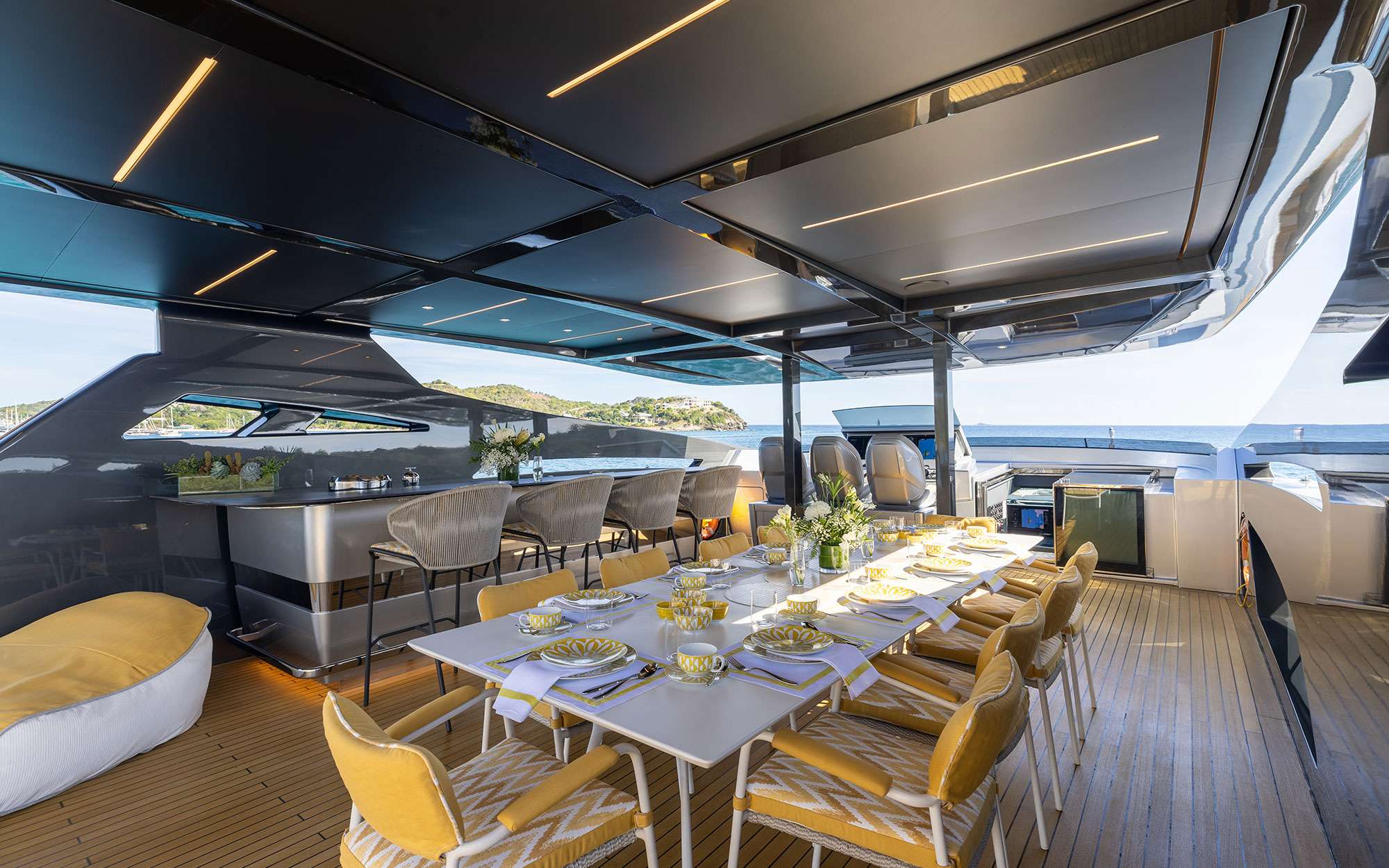 Charter Yacht CABO - Persing 140 - 5 Cabins - Cannes - St Tropez - Nice - Antibes - Monaco - The French Riviera