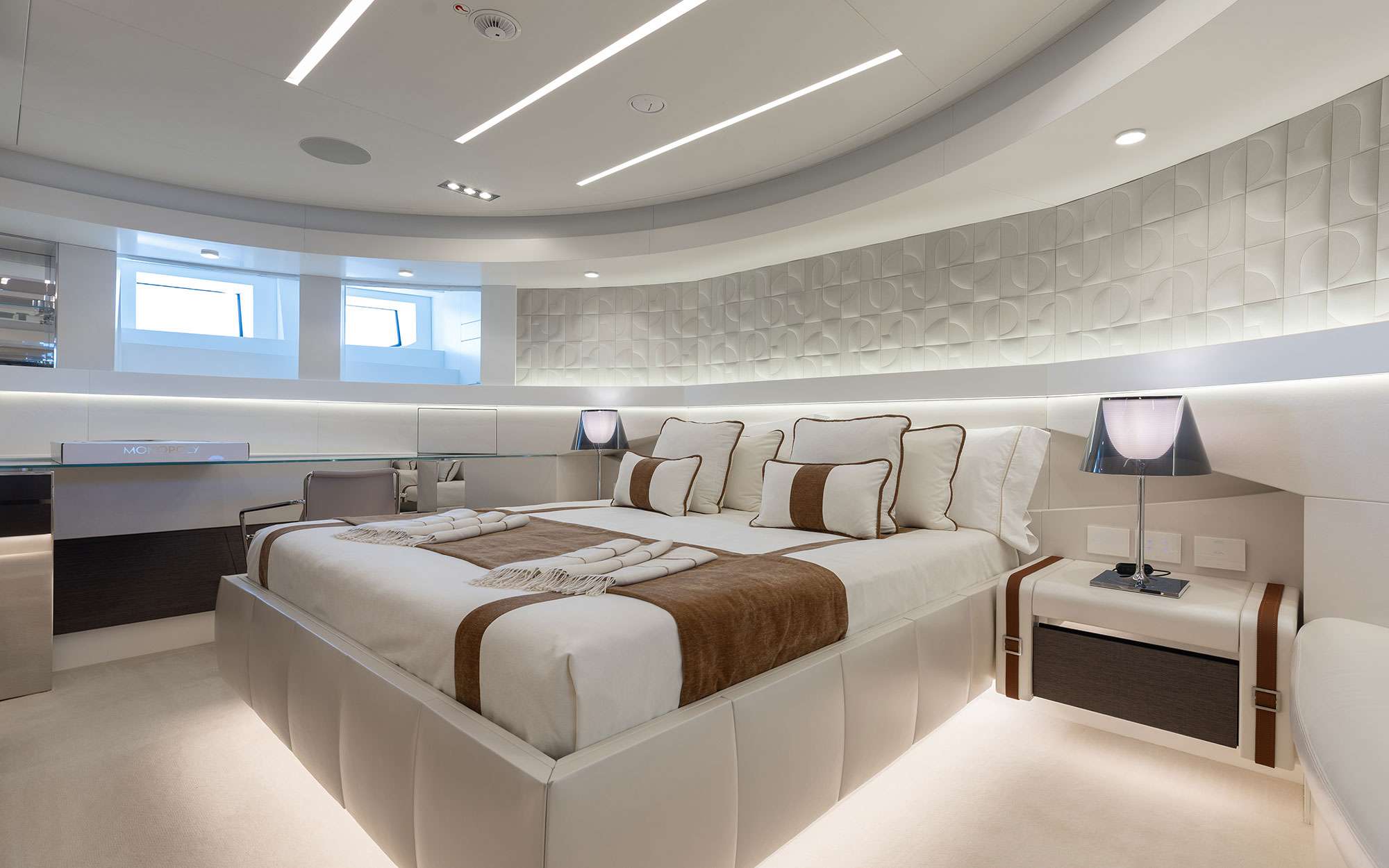 Charter Yacht CABO - Persing 140 - 5 Cabins - Cannes - St Tropez - Nice - Antibes - Monaco - The French Riviera