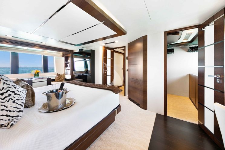 Charter Yacht INSIEME - Azimut 105 - 5 Cabins - Nassau - Bahamas - Newport - New England