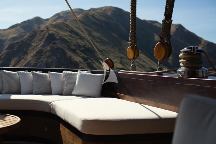 Charter Yacht VELA - Phinisi 50m - 6 Cabins - Labuan Bajo - Komodo - Sorong - Raja Ampat - Indonesia