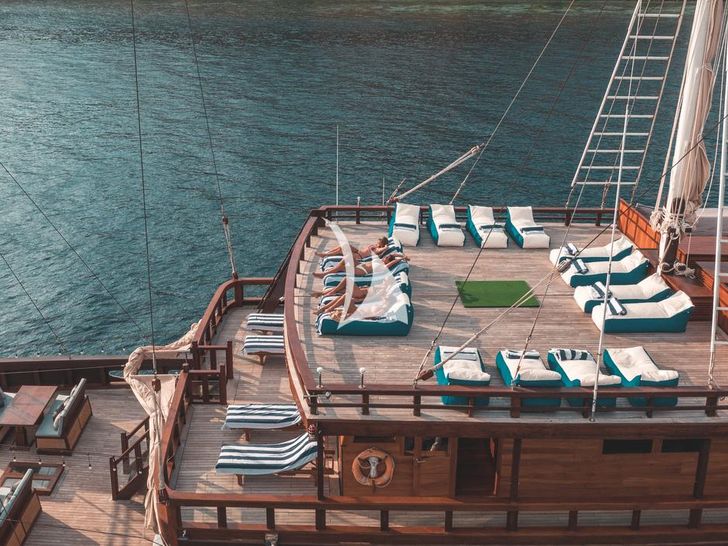 THE MAJ OCEANIC Phinisi 47m - sun deck aft THE MAJ OCEANIC Phinisi 47m - sun deck aft