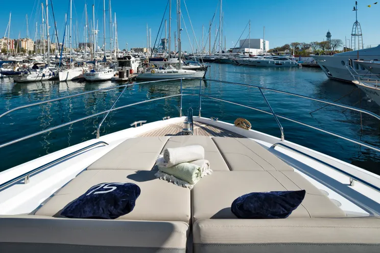 Charter Yacht SHAWLIFE - Princess 68 - 4 Cabins - Cannes - Monaco - St Tropez - Antibes