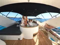 INSIEME Princess 85 Fly - guests in the jacuzzi INSIEME Princess 85 Fly - guests in the jacuzzi