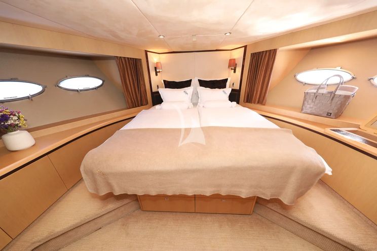 Charter Yacht INSIEME - Princess 85 Fly - 4 Cabins - Trogir - Split - Hvar - Croatia