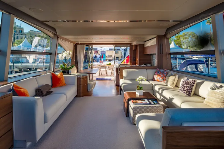 Charter Yacht SHAWLIFE - Princess 68 - 4 Cabins - Cannes - Monaco - St Tropez - Antibes