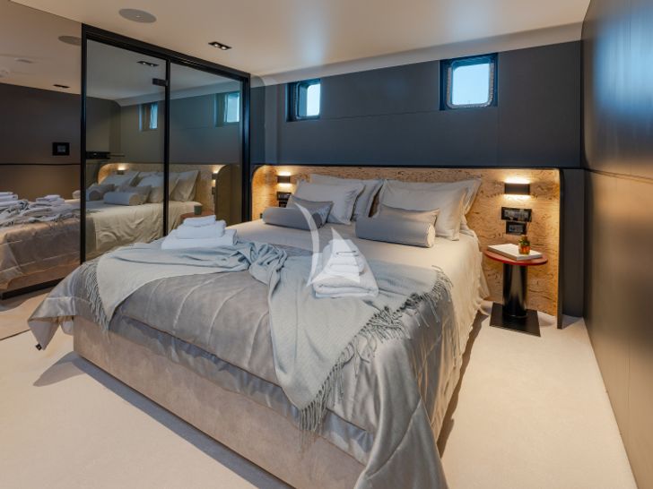 ANETTA - Double cabin ANETTA - Double cabin