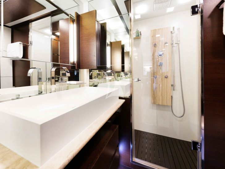 INSIEME - Port Twin Bathroom INSIEME - Port Twin Bathroom