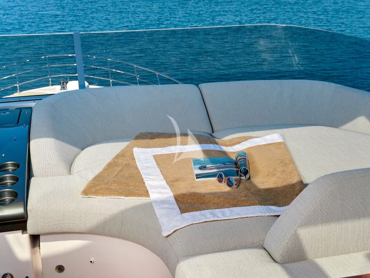 OMR GROUP - Sun deck OMR GROUP - Sun deck